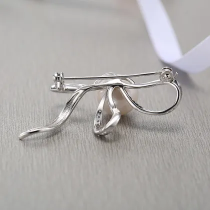 Wholesale Quality 925 Silver Bowknot Pearl Brooch Jewelry