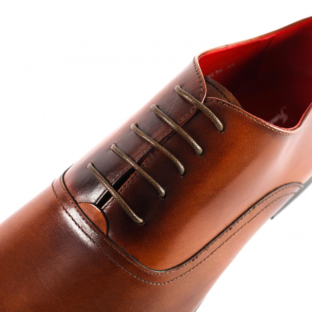 Klassische braune Business -Schuhe