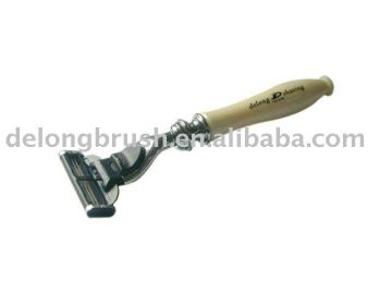 Faux ivory razor DTM010