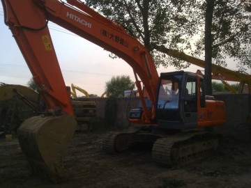 EXCAVATOR ZX200/ZX210