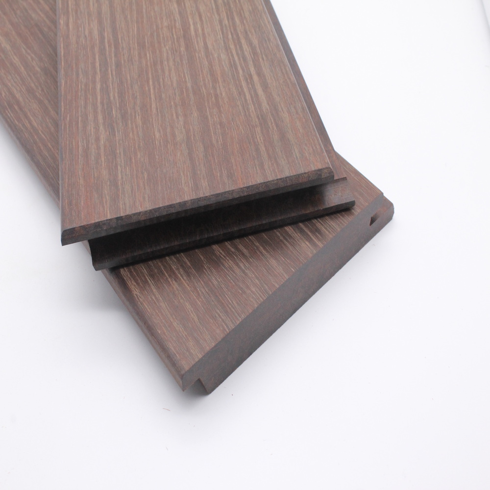 Moso bamboo facade cladding with high hardness