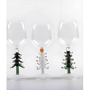 Copa de vino tinto con modelado de árbol de Navidad personalizado