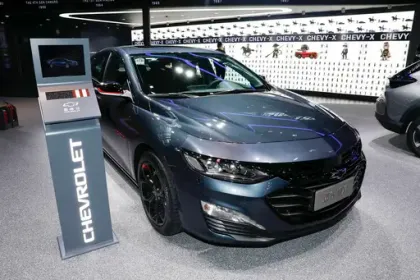 Cheap gasoline Sedan Small Displacement Chevrolet Car