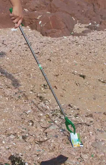 Wonderful trash picker