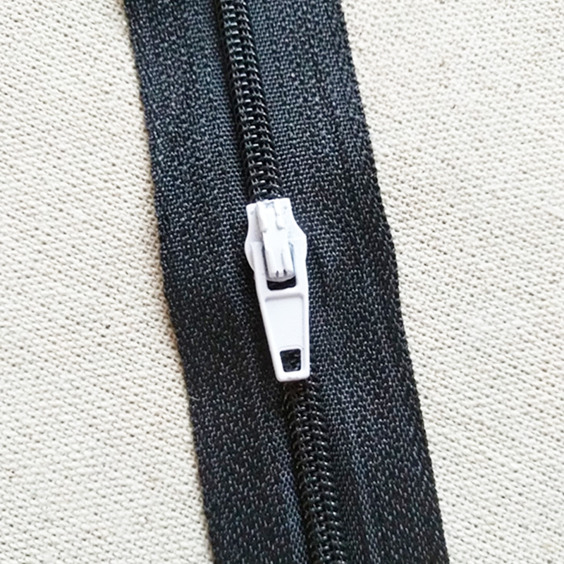 Nylon zipper head NLFZ-5