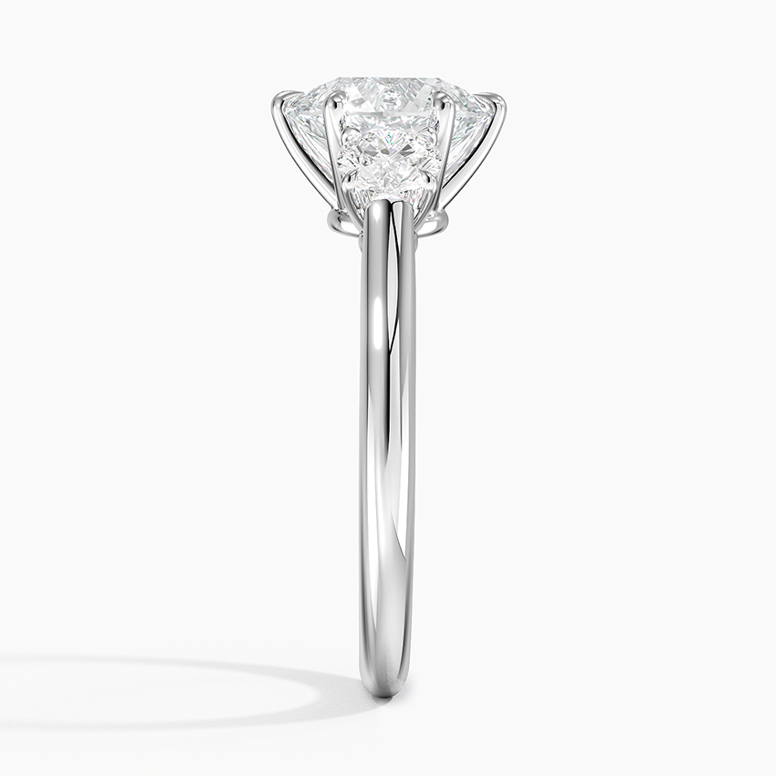 View ng Profile ng Three Stone Trellis Setting Engagement Ring