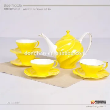 hot selling porcelain pineapple shape coffee set