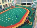 Parco giochi per bambini con piastrelle ad incastro Mudolar