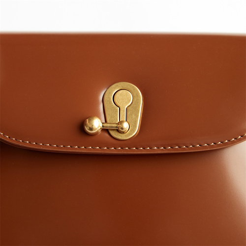 Classic Brown Glossy Hand-Scrubbed Box Leather Shoulder bag