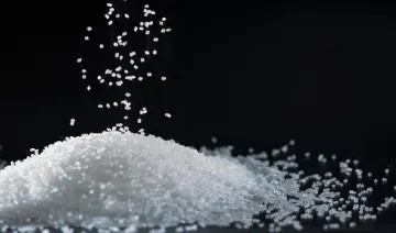 Bright polyamide 6 R.V2.7 virgin pellets for polymers