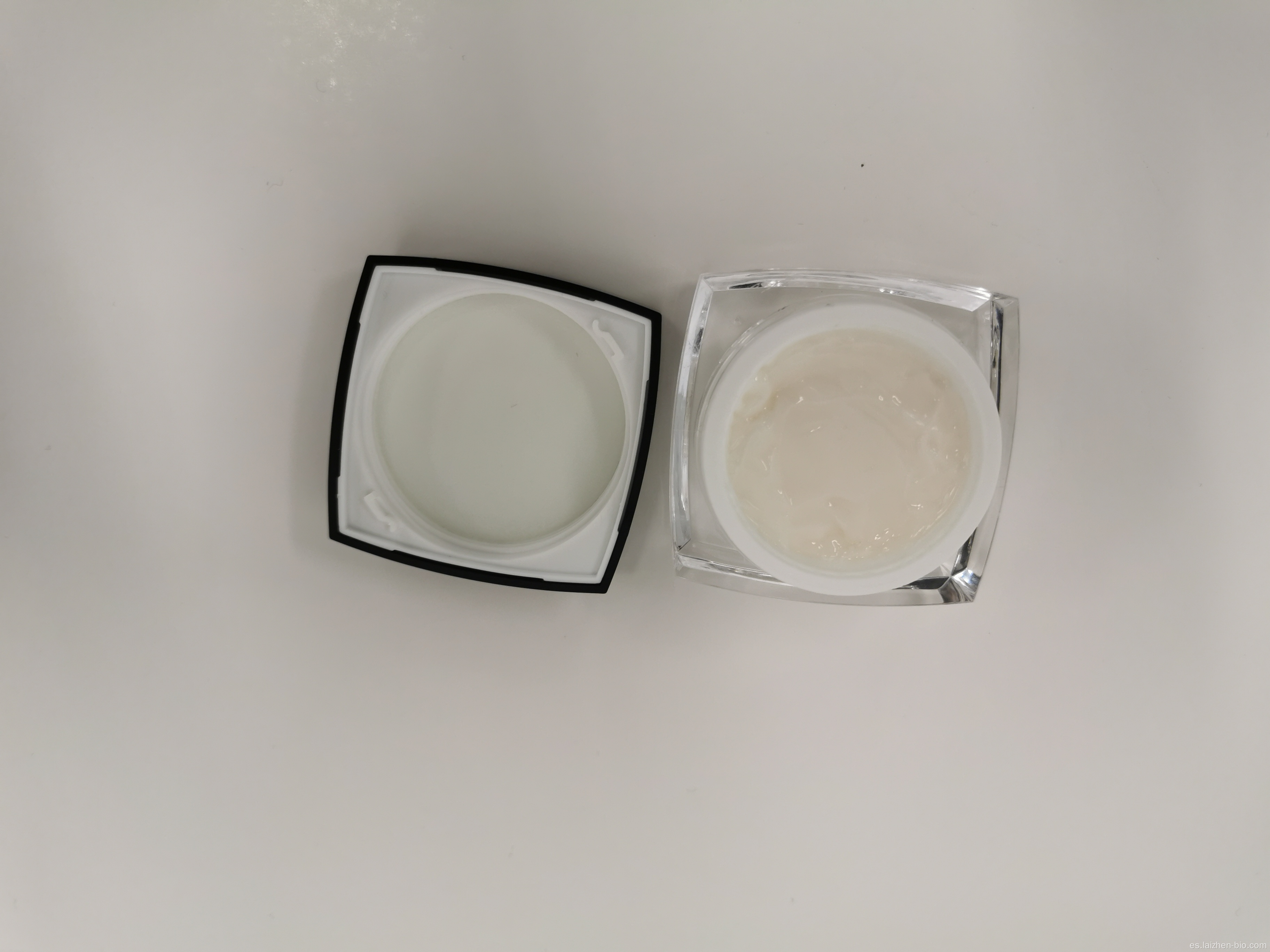 Crema de ojos reafirmante y reparadora esencia facial