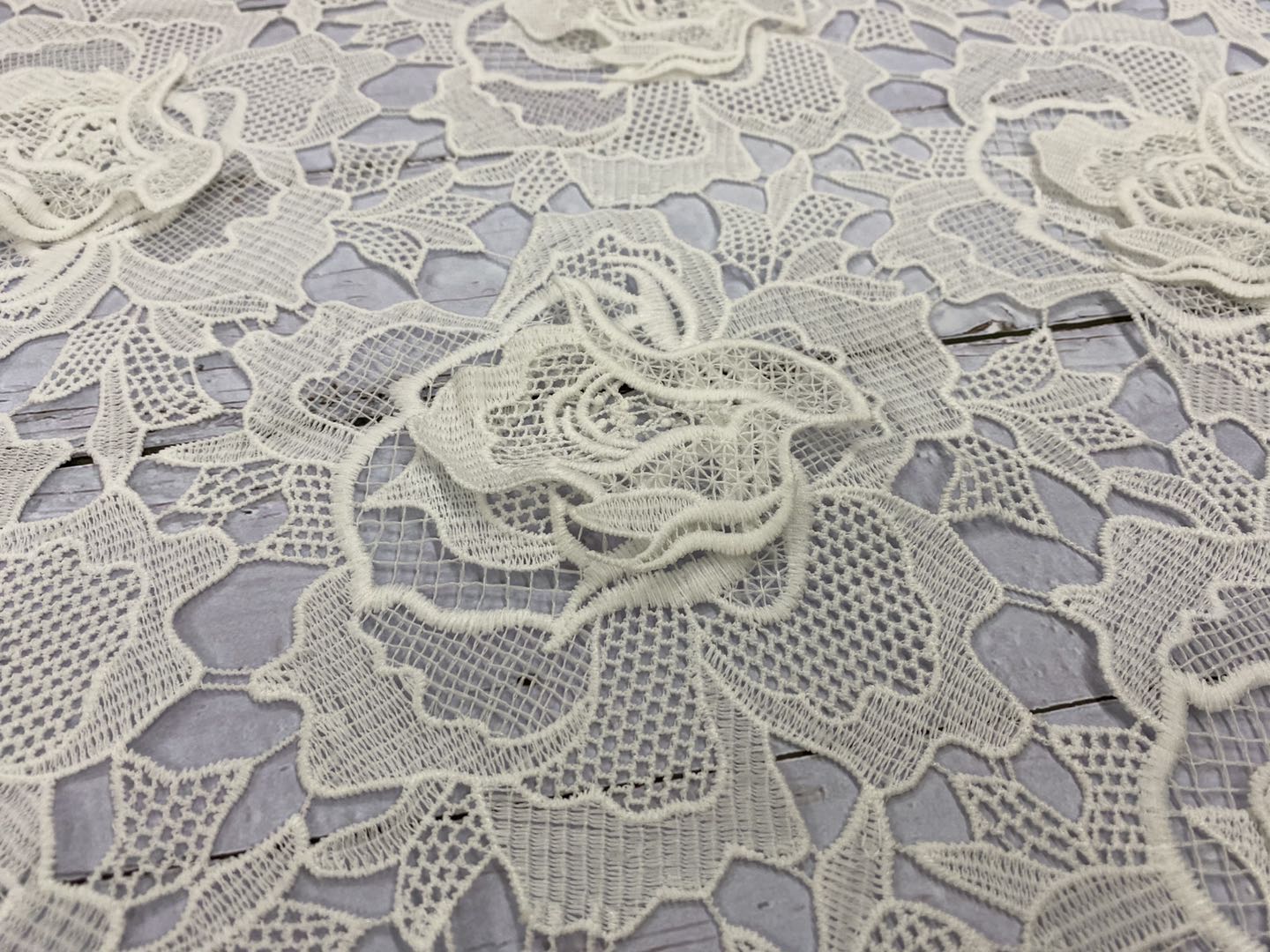 Handmade 3D Flower Chemical Lace Embroidery Fabric