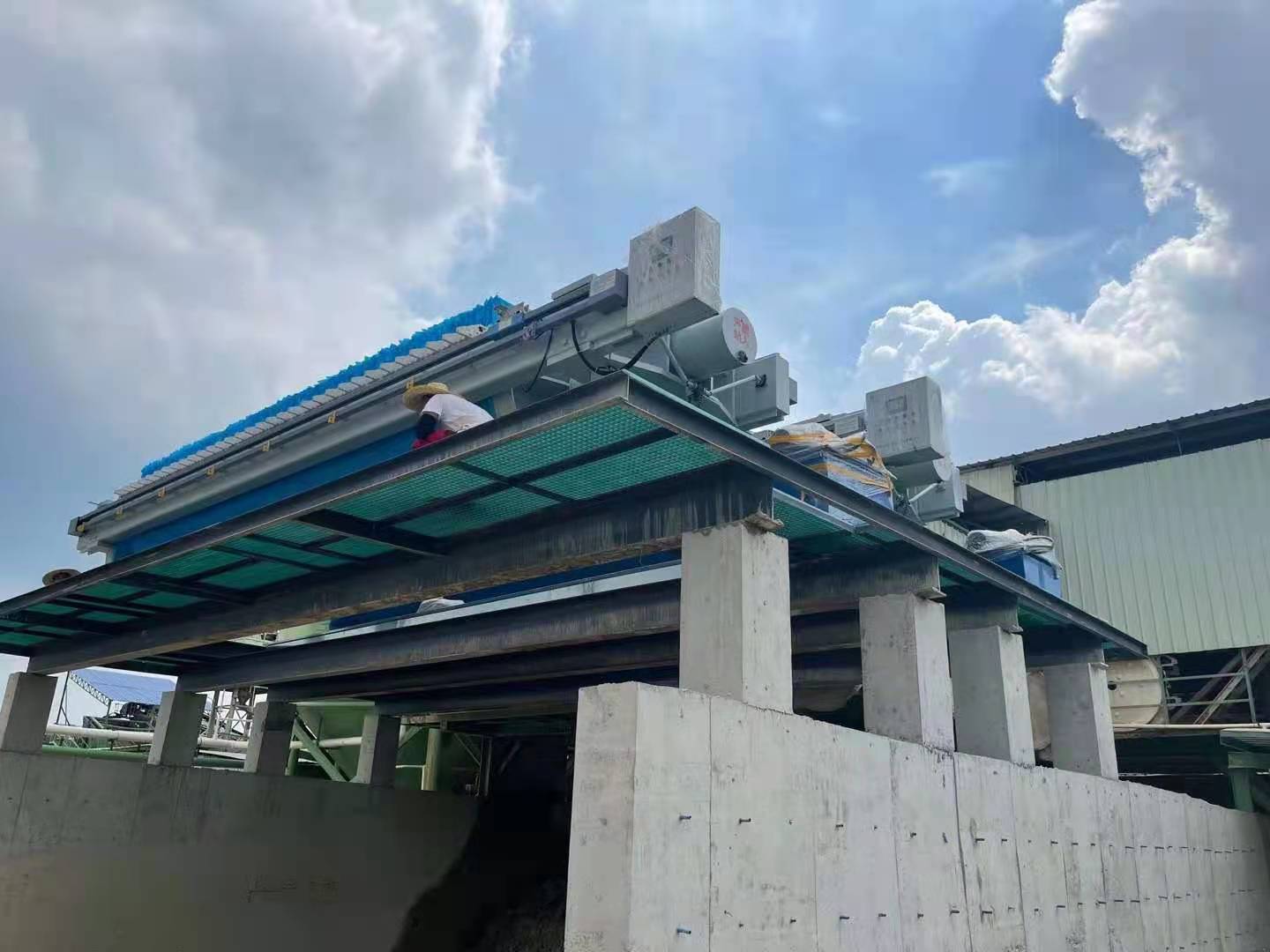 স্লাজ ডিওয়াটারিং সিস্টেমের জন্য ফিল্টার প্রেস