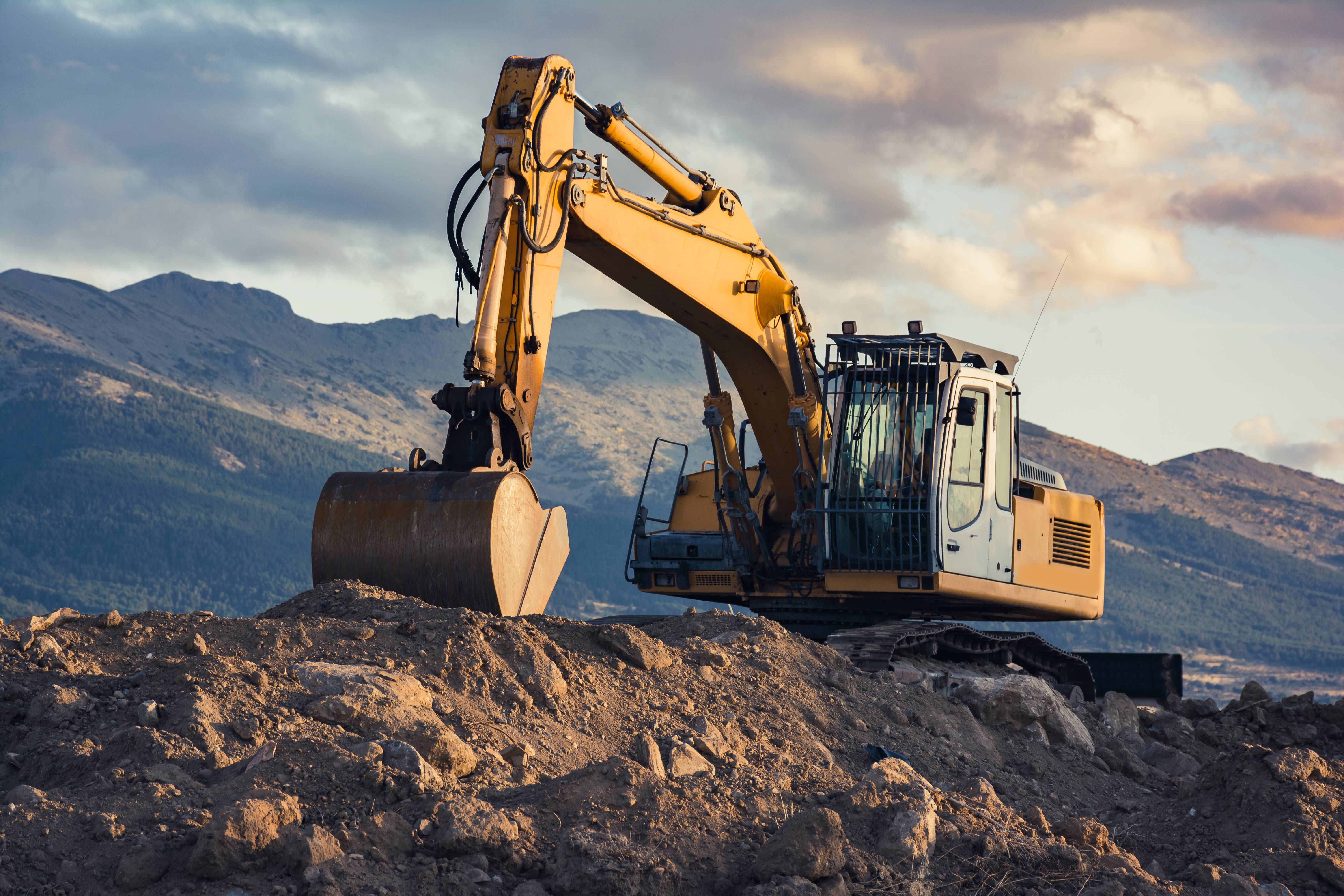 Excavator hydraulic cylinder
