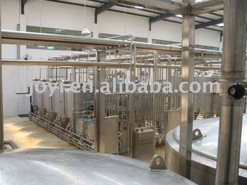 Beverage processing storage tank