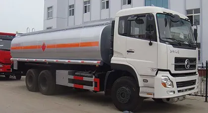 Dongfeng Transporting oil Tanker Truck Gasoline Tank Truck