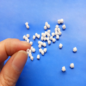 Al2O3 Alumina Ceramic Electric Insulator Parts With Holes