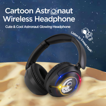Cartoon Astronuat Glowing headset with TF Card Headphone