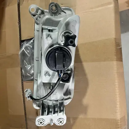 NEWTHINKING HALOGEN HEADLIGHTS FOR MITSUBISHI FUSO F420