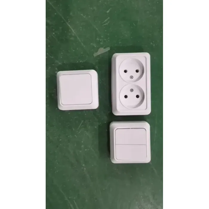 Розетка двойная без заземления белая (S1209)