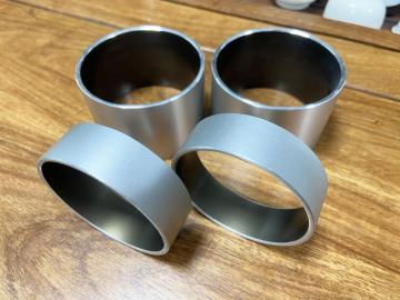 Oil-free air compressor cylinder with inner wall oxidation