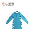 Polo con tapeta de botones y cuello para hombre con estilo