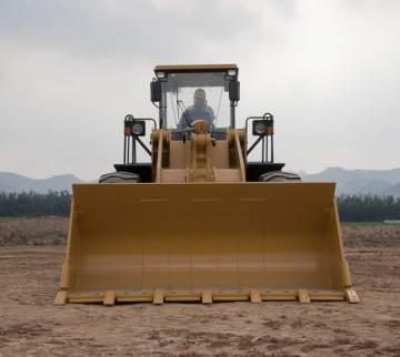 SEM OFFICIAL 5 TON LOADER FOR SAND