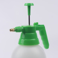 2L hand pressure sprayer for garden