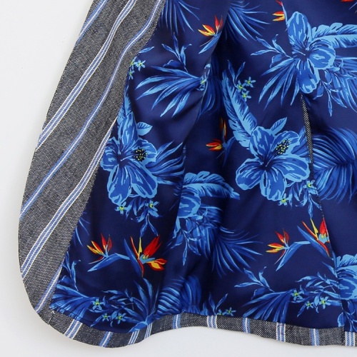 Innovative Strip Fabric Blazer with Printed Lining