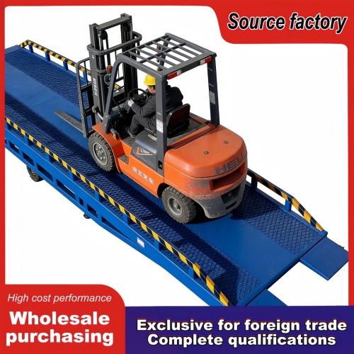 Rampe de chargement mobile pour utilisation dans un parc logistique