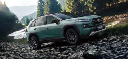 Used Toyota RAV4 Rong Fang Second Hand Low Price Electric Car