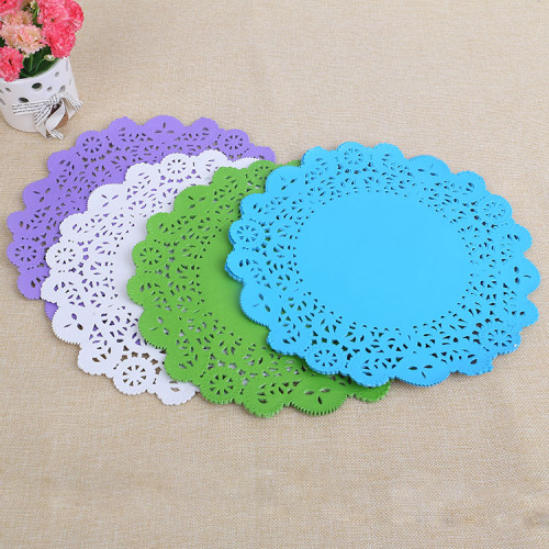 Tabela de descartáveis de papel decorativo esteiras Doilies