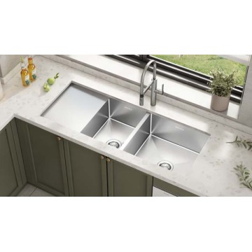 Évier de cuisine Double Bowl Gold Sus304 avec drainage