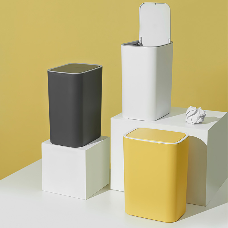 Minimalist Plastic Trash Can with Cover for Everyday Use