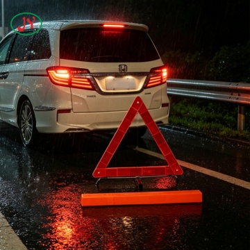 Modern Sedan Warning Triangle Solution