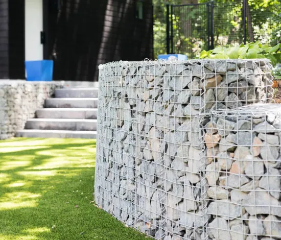 Welded Gabion Retaining Walls and Boxes: 200x100x50 & 2x1x0.5m Gabion Baskets for Garden Fencing - Price