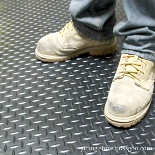 Round Botton Rubber Floor Mat for Garage