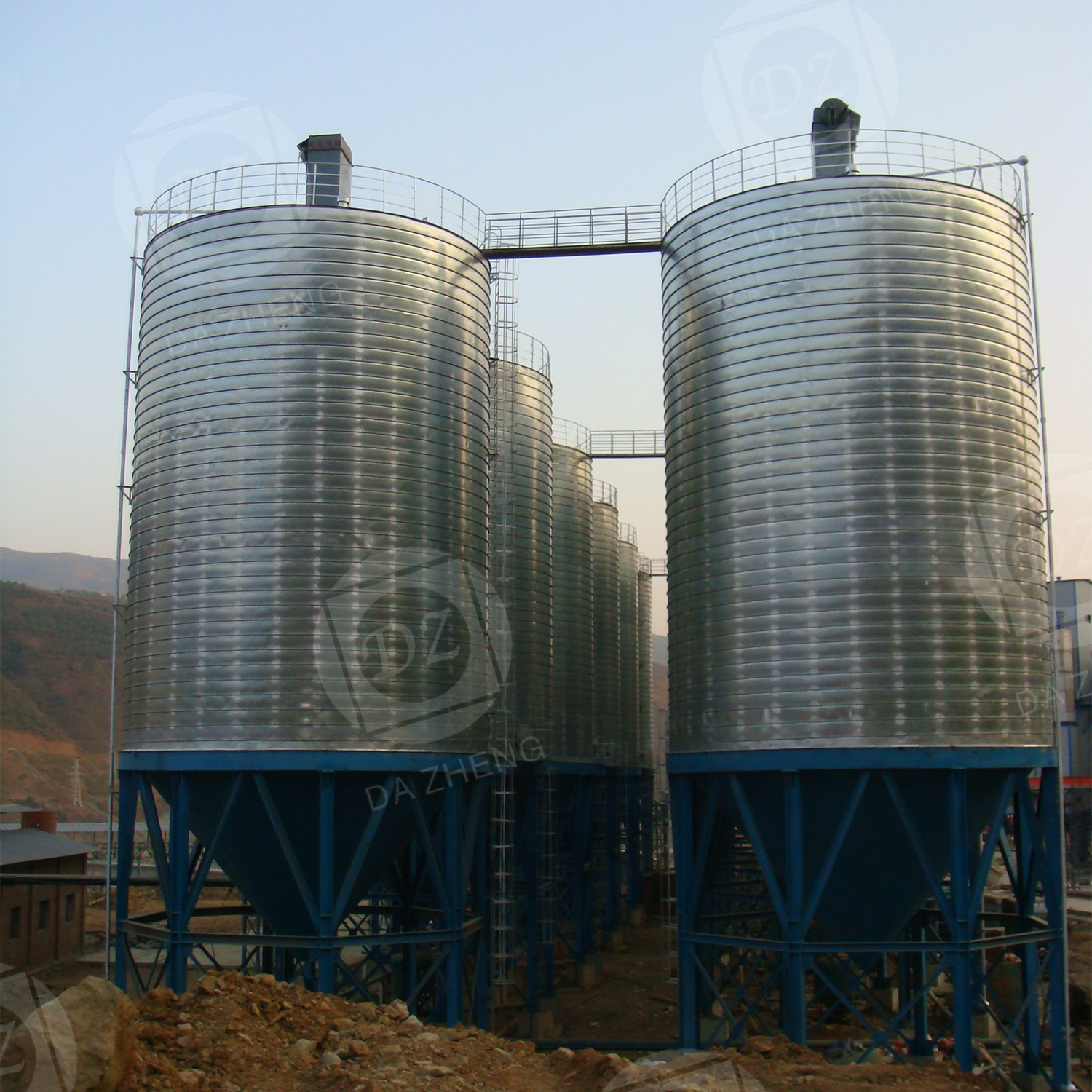 Steel plate silos for steel storage