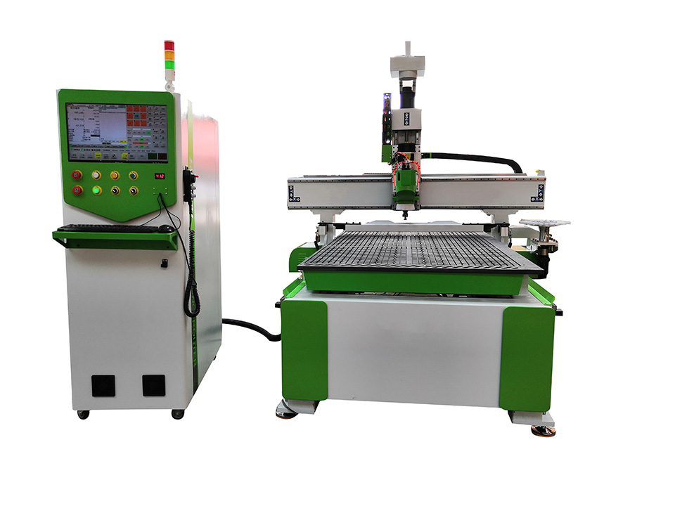 VERSATILE PERFORMANCE FEATURING VALUABLE CNC ROUTER