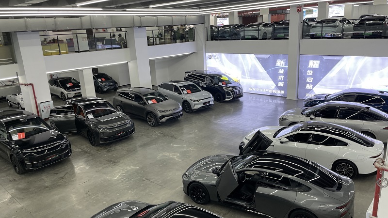 Promote green development and strengthen employee quality-Xin Yao New Energy Automobile Company held an internal training meeting
