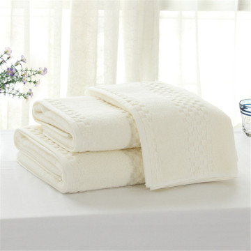 Stock lot of towels, white towels for sale