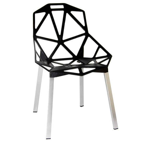 Chaise en aluminium Une conçue par Konstantin Grcic