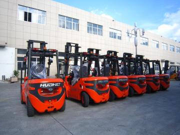 3t Diesel Forklift with Yanmar Engine