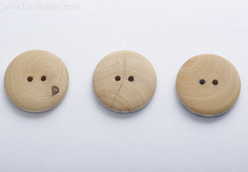 Round Shaped Wooden Buttons