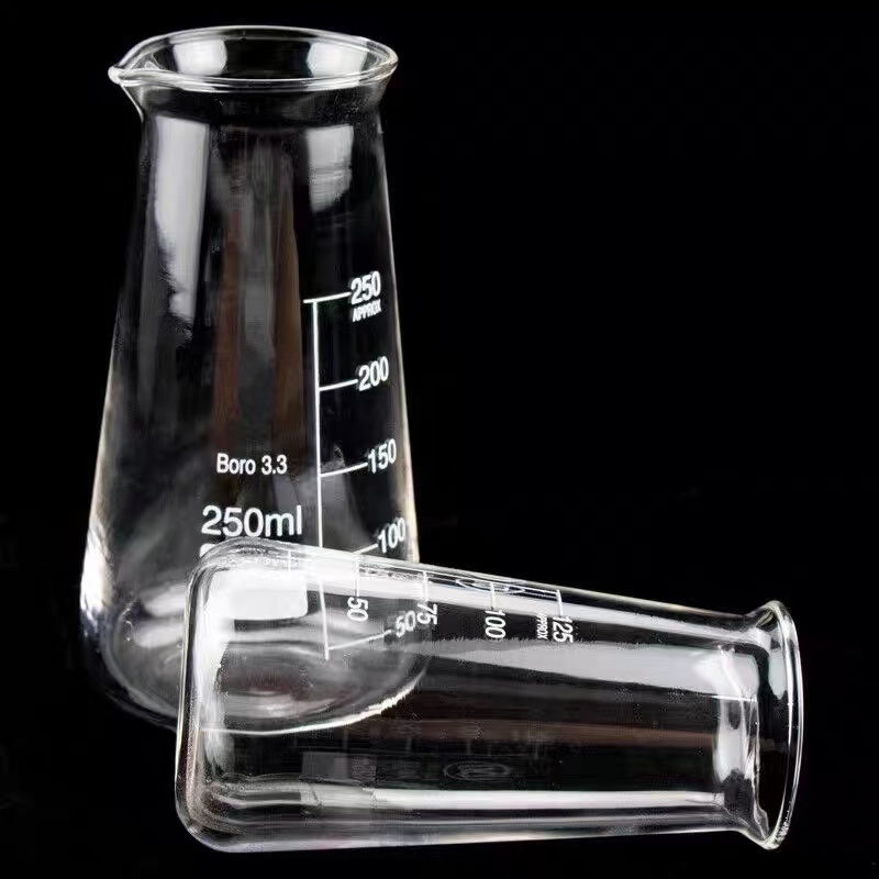 Verre borosilicate 3.3 Bécher conique avec bec de 125 ml