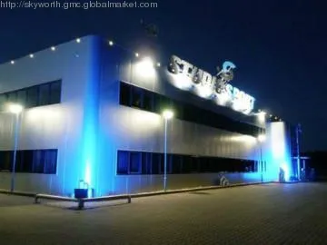 LED floodlight, 100x100, 100x60 distribution degree beam pattern.