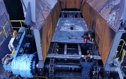 Carbon Steel Apron Feeder Plate Feeder Machine for Mine and Cement Industry