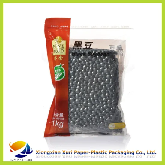 Vacuum bagging film for forming composite material