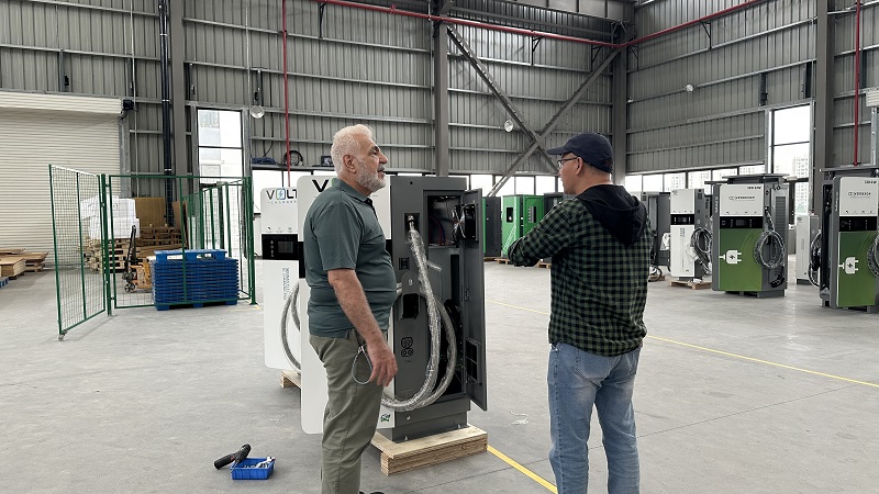 Paraguayan customers visit Sennan Electric's production base to explore new directions for overseas cooperation on charging piles