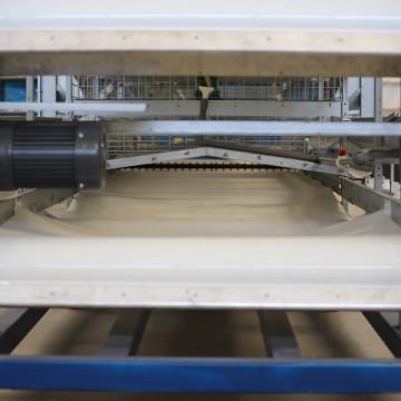High Quality Manure Scraping System for Poultry Cages